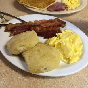 Breakfast! Use a menu, but most don&apos;t.  Just walk in, tell them what you want grab a cup of coffee on your way to the table!