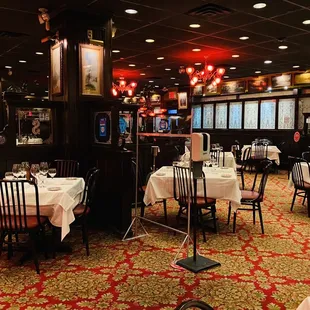 dining room with tables and chairs