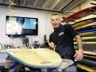 DingDocs Surfboard Repair