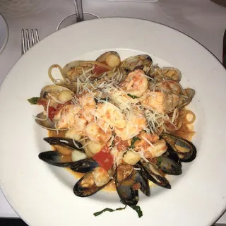 Seafood Linguini
