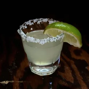 dessert, drink