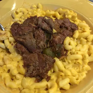 Cold Mac and cheese with bbq brisket