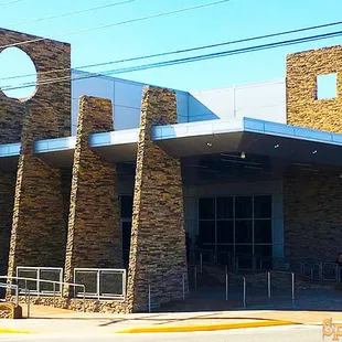 We're on the corner of Zarago