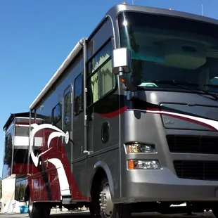 Full custom paint job Tiffin Allegro