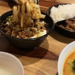 C03. Knife Cut Noodles w/ Spicy Sauce /