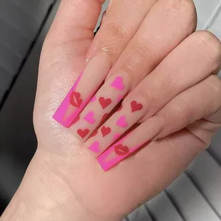 Valentine&apos;s nail 2025