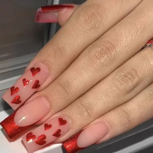 Valentine&apos;s nail 2025