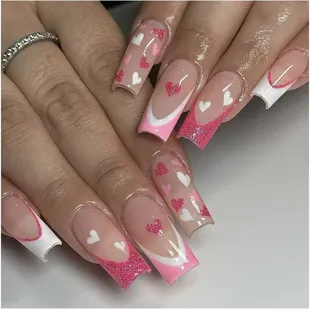 Valentine&apos;s nail 2025