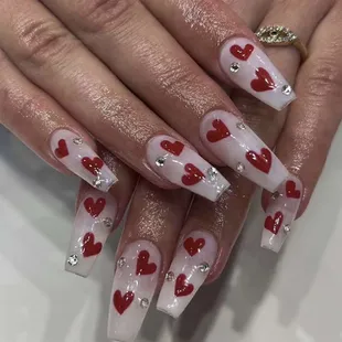 Valentine&apos;s nail now 2025
