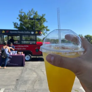 Mango lemonade