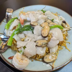 Seafood Pan Fried Noodles
