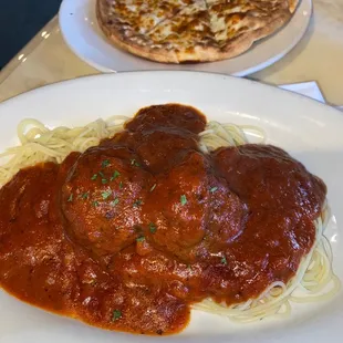 Spaghetti and meatballs