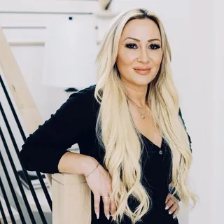 Jen B.