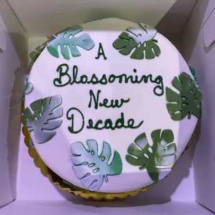 I sent her a photo of one of our Variegated Albo Plants and her leaf design frosting matched it extremely well!