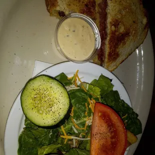 Reuben sammich and salad.