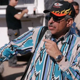 Who'll give a hundred for it?