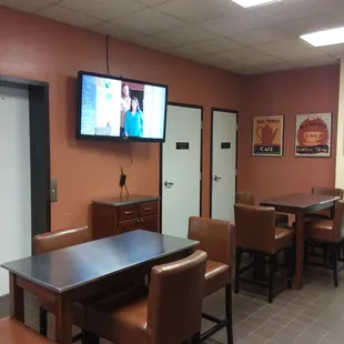 Spectrum Cafe is a delightful place to enjoy a quiet breakfast or lunch!