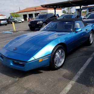A true blue beauty Vette!