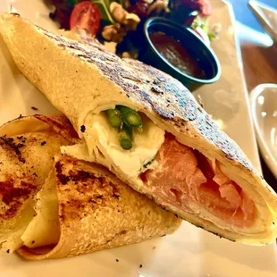 Salmon crepe