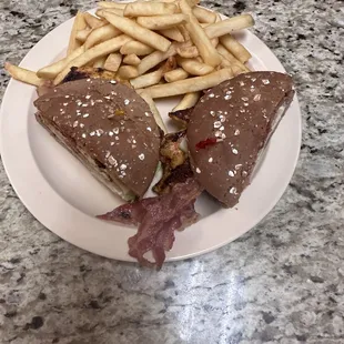 Chicken club sandwich