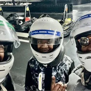 These 3 speed racers - 3 Generations