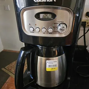 This coffee maker works perfectly.
