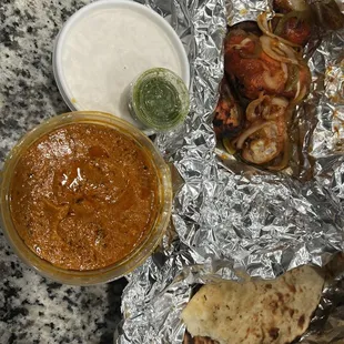 16 oz. Butter Chicken, tandoori chicken &amp; Garlic Naan