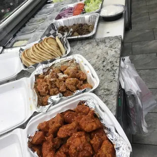 Best boneless wings and gyro!
