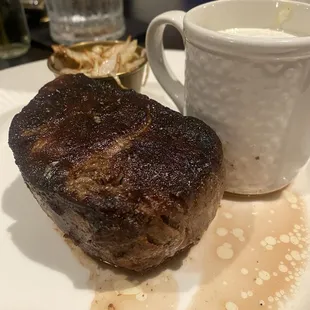 Filet and horsey sauce