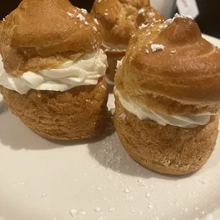 Profiteroles