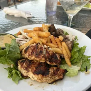 Combo Steak &amp; Chicken salad