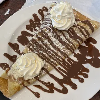 Delight with Bananas, Hazelnut Chocolate, and English Cream