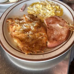 Scramble eggs ham and hash browns