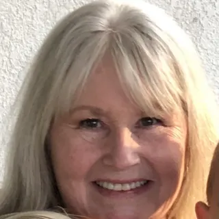 Tina C.