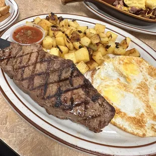 Ground Beef Steak and Eggs Combination