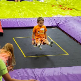 Trampoline Classes for kids ages 4 - 15
