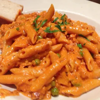 Penne al Salmone