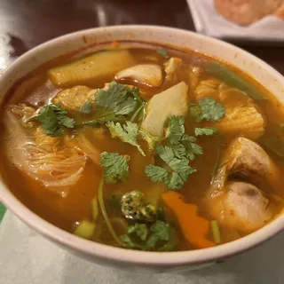 S2. Lemongrass Soup (Spicy)