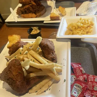Jumbo Wings and Fries