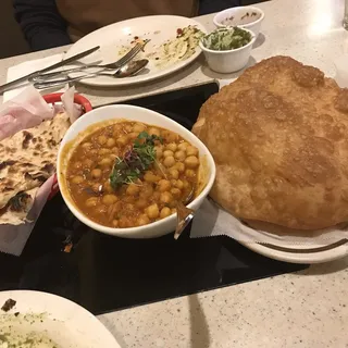 Chole Bhatura