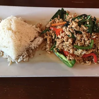 Pad Kra Prow Ground Chicken*