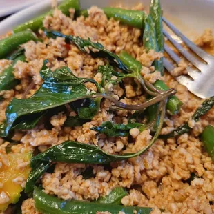 Not ideal that they had entire sprigs (whole stems) of basil in the basil chicken dish. Should have cut these up or separated the leaves.