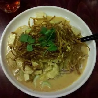Khao Sawy Noodles Soup