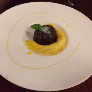 Sweet Sticky Rice with Fresh Mango