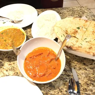 Garlic Naan, Tandoori Chicken Tikka, Chana Masala, Steam Rice
