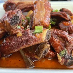 Garlic Fried Ribs...crunchy, sticky, tasty little things!!