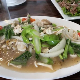 4. Flat Noodles with Gravy