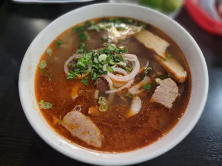 Pho Saigon Bay