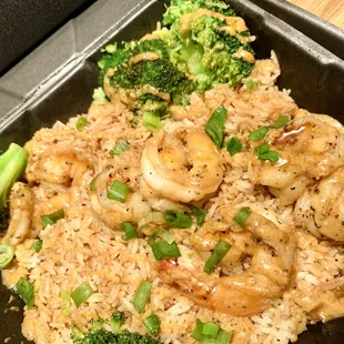 Shrimp Hibachi: fried rice, broccoli, jumbo Shrimp with hibachi sauce drizzled on top. I recommend.