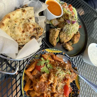 Butter Chicken Pasta W Garlic Naan